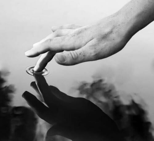 A volte mi mancano alcune persone, ma non le voglio più nella mia vita