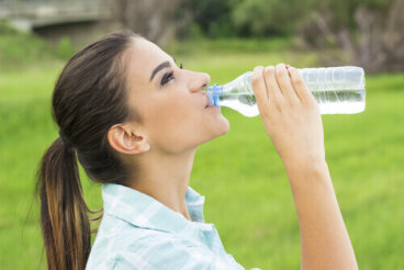 Bevete abbastanza acqua in ufficio?