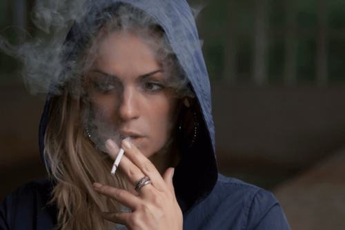 Che ruolo gioca la sensibilità all'ansia nel consumo del tabacco?