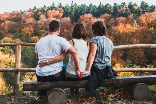 Infedeltà: uomini e donne la intendono allo stesso modo?