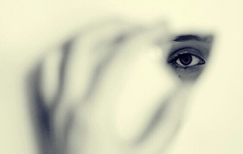 Le paure che ci rendono invisibili