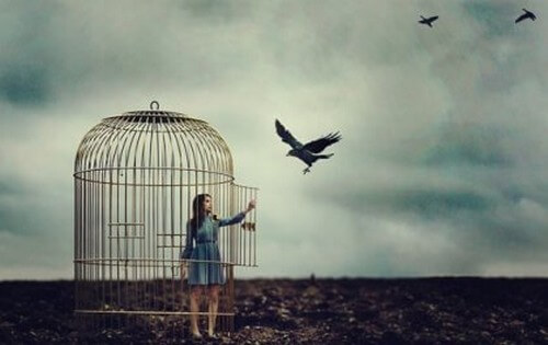 Autoritarismo: ferite che si rimarginano lentamente