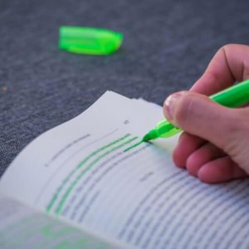 Sottolineare gli errori: inchiostro rosso o verde?