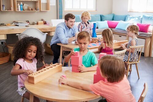 Maria Montessori e il suo metodo educativo