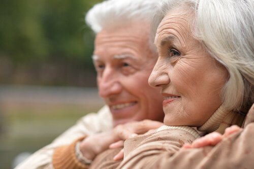 Invecchiare sani e felici con 5 consigli