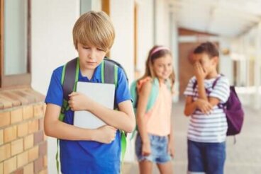 Denunciare gli abusi a scuola