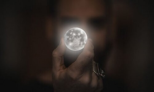 Empatia strumentale alla base della manipolazione