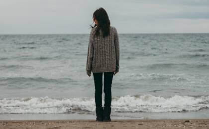 Vivere senza gioia: normalizzare lo sconforto