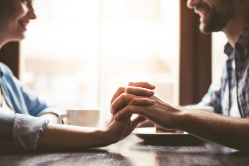 Promesse d'amore: nutrono o illudono?