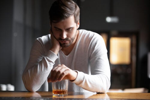 Le fasi dell'alcolismo