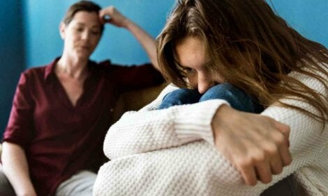 Madri che non amano i propri figli, perché succede?