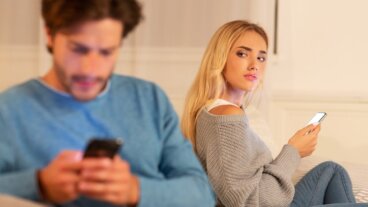 22 possibili segnali per sapere se il tuo partner ti tradisce