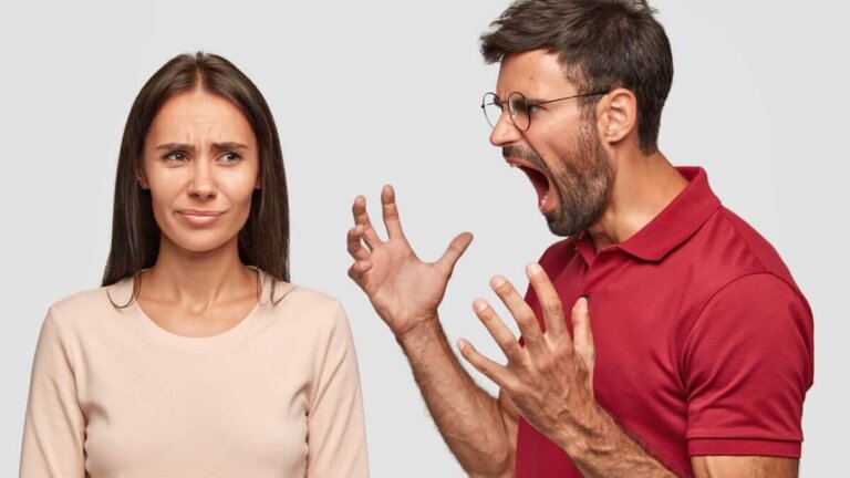 Come comportarsi con una persona che si arrabbia per tutto