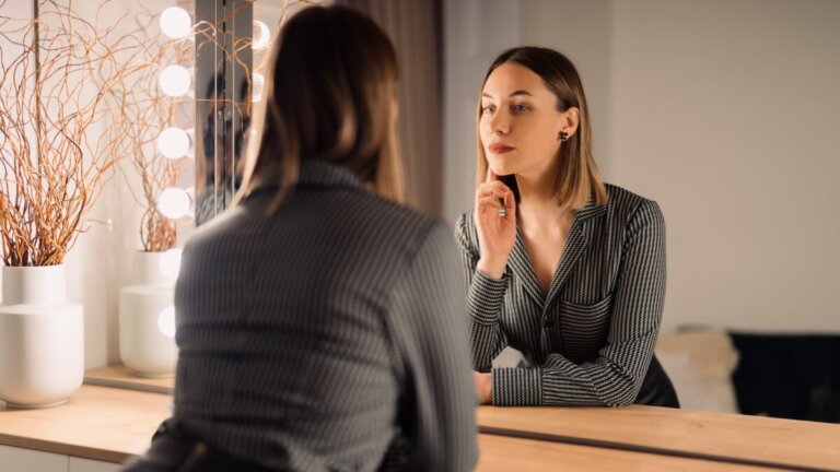 Cosa significa essere una persona superficiale e come individuarlo